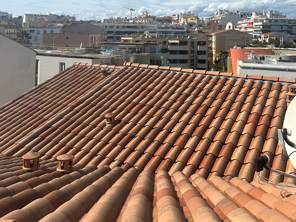 Entreprise de couverture à Antibes (06600) – Votre Toiture.com dans les Alpes-Maritimes (06)